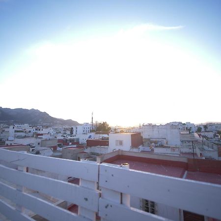 Riad Nostalgie Tétouan Luaran gambar