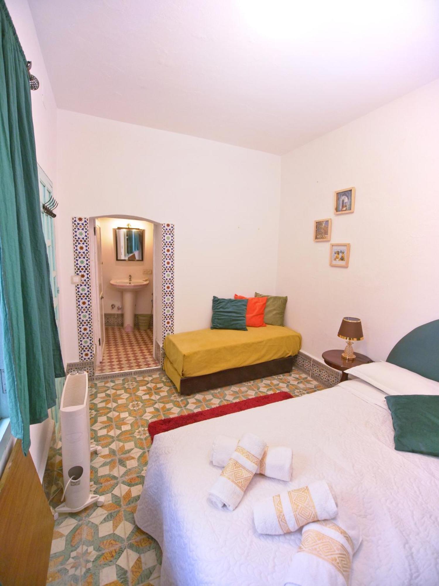Riad Nostalgie Tétouan Luaran gambar