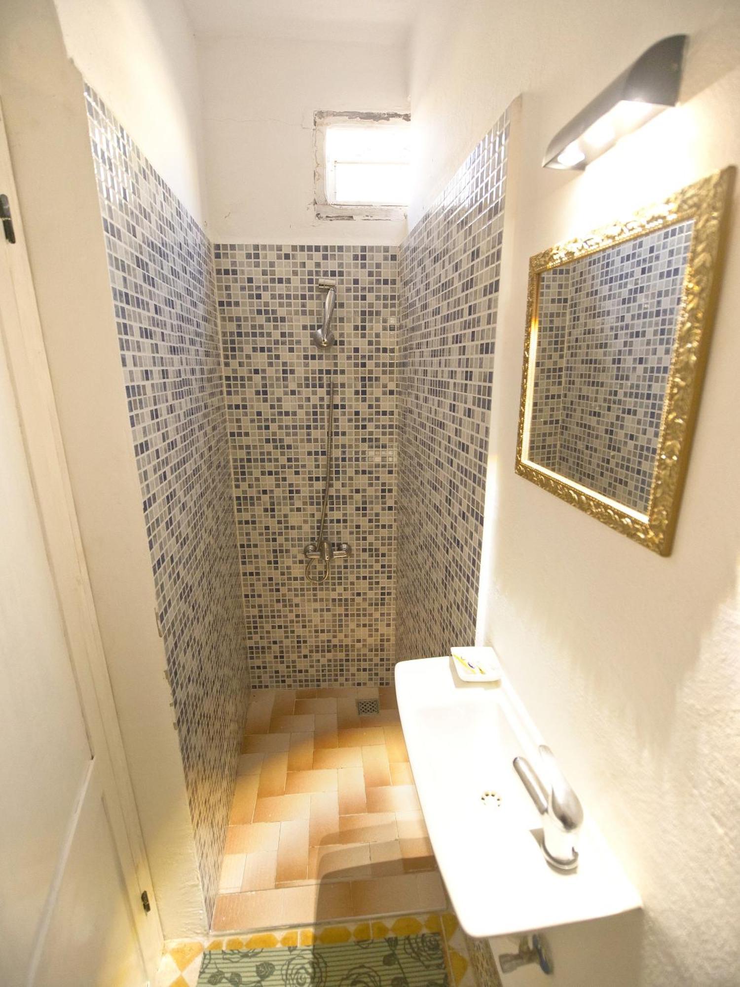 Riad Nostalgie Tétouan Luaran gambar